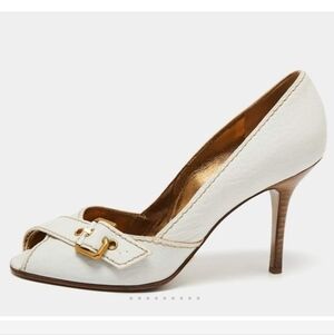 Dolce & Gabbana $450 Leather Peep Toe Pumps Size 38.5 (8) Off White Gold Buckle